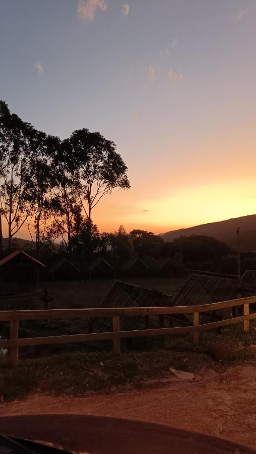 Chales E Camping Do Robinho 1 Сан-Томе-дас-Летрас Екстер'єр фото