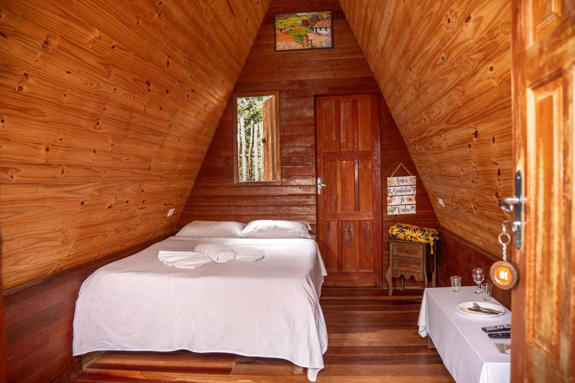Chales E Camping Do Robinho 1 Сан-Томе-дас-Летрас Екстер'єр фото